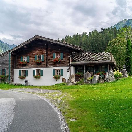 Rustic Farmhouse With Sauna In Bramberg Neukirchen am Grossvenediger Exterior photo