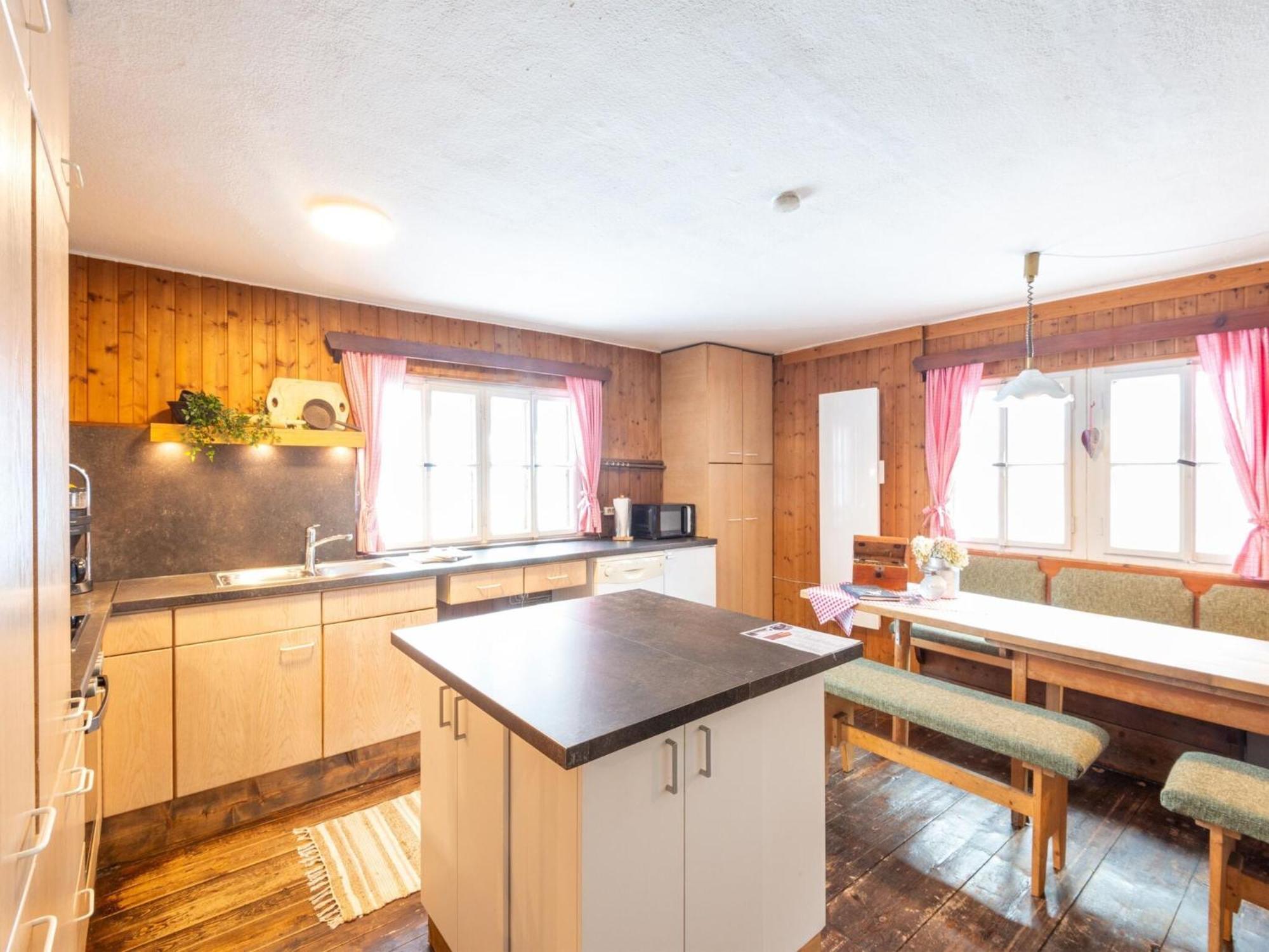 Rustic Farmhouse With Sauna In Bramberg Neukirchen am Grossvenediger Exterior photo